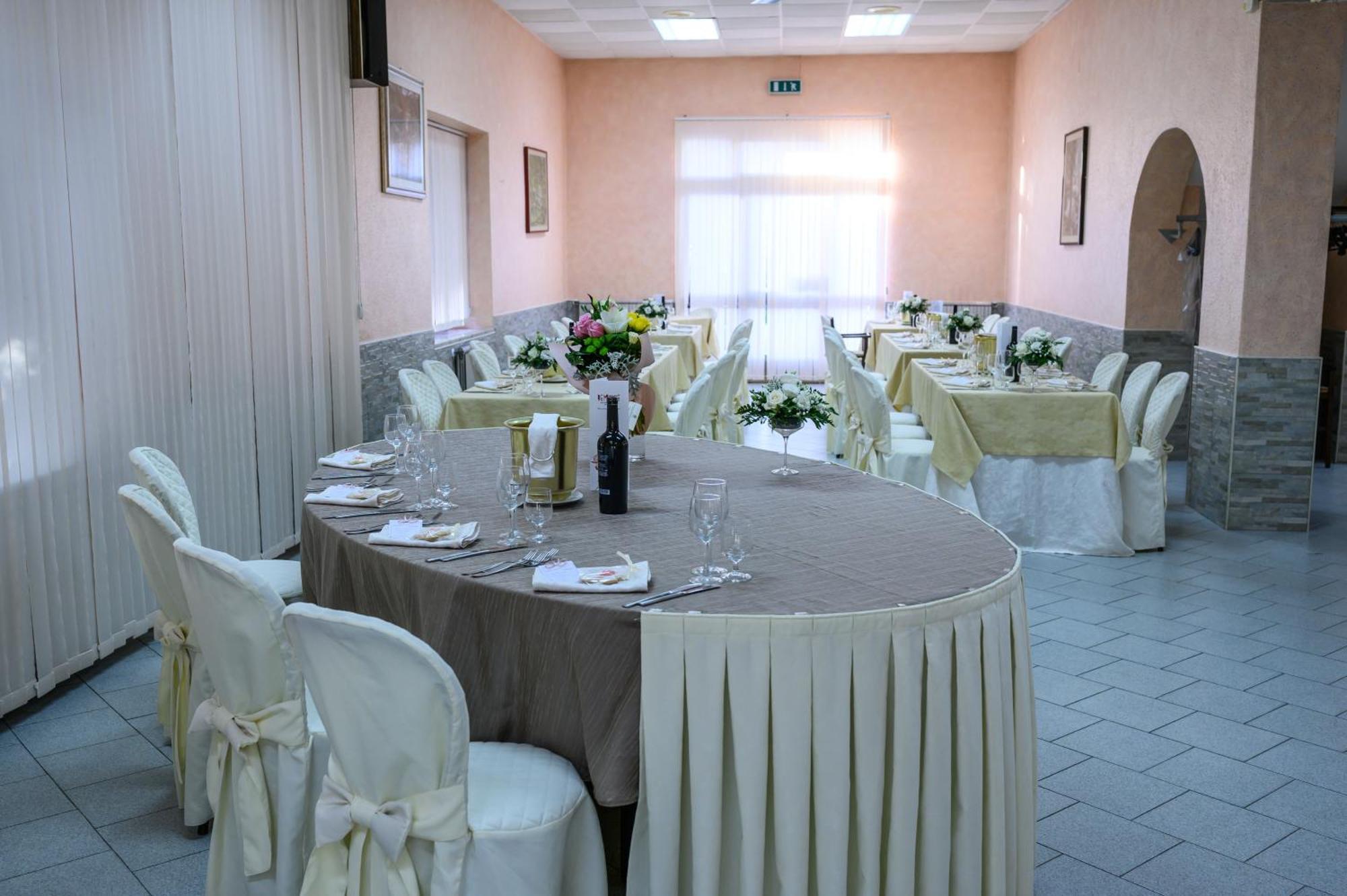 Ristorante Albergo Gerardo Di Masi Caposele Exterior foto