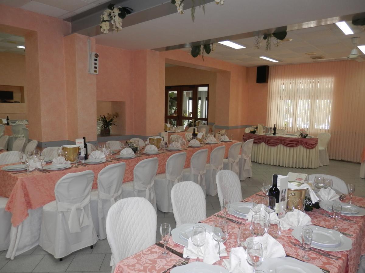 Ristorante Albergo Gerardo Di Masi Caposele Exterior foto