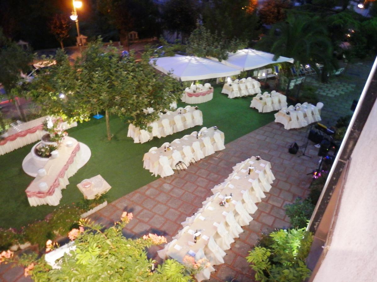 Ristorante Albergo Gerardo Di Masi Caposele Exterior foto